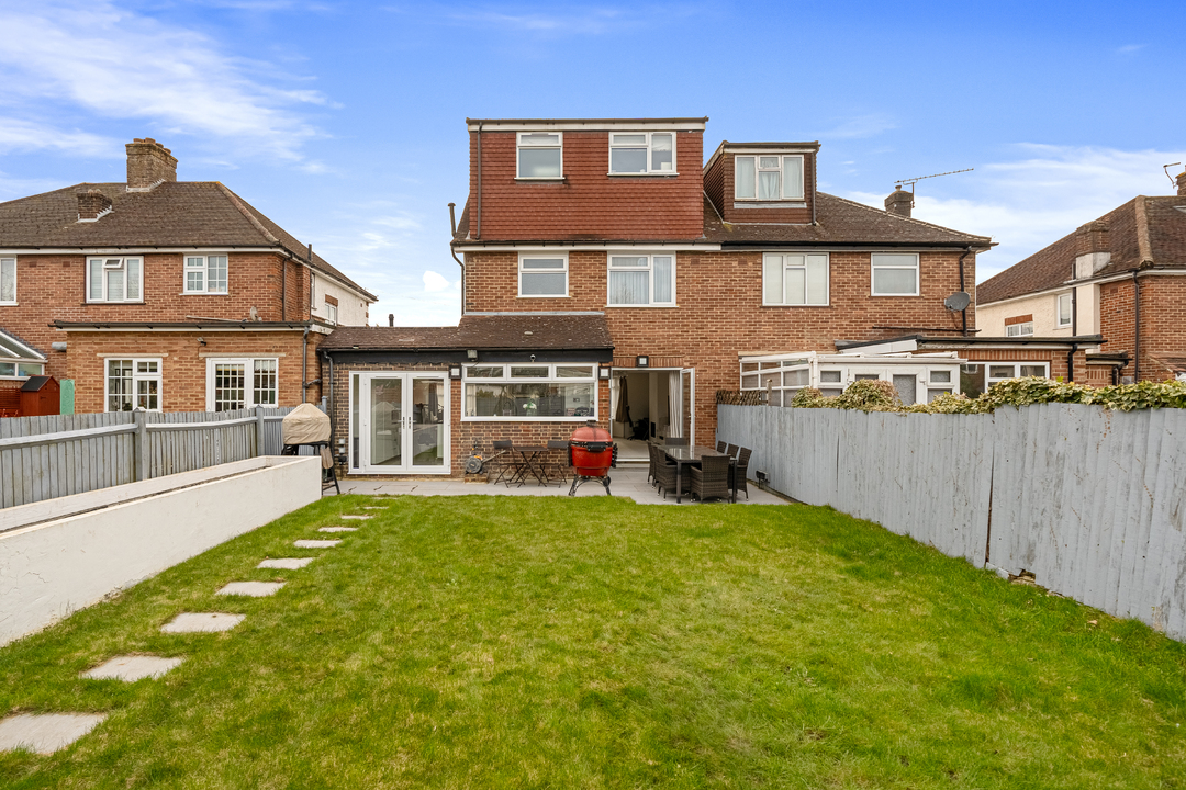 5 bed semi-detached house for sale in Ellesmere Drive, Sanderstead 15