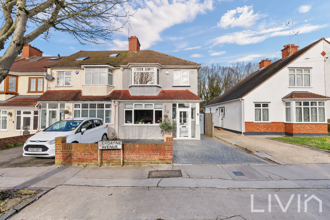 3 bed semi-detached house for sale in Verdayne Avenue, Shirley  - Property Image 1