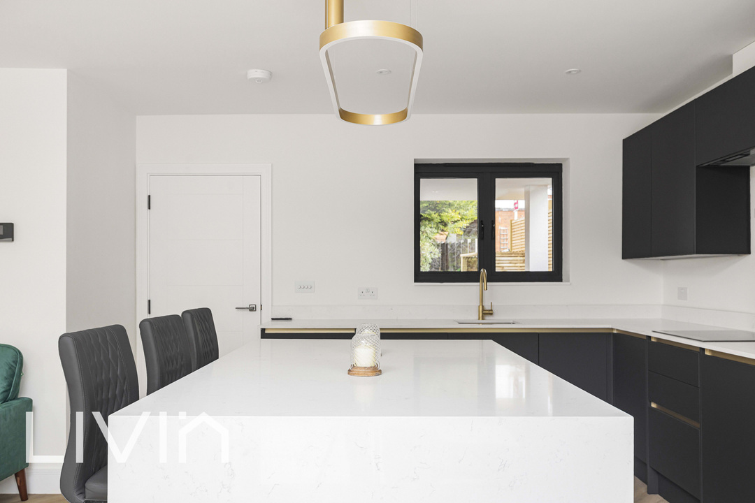 3 bed end of terrace house for sale in Lodge Road, Wallington  - Property Image 9