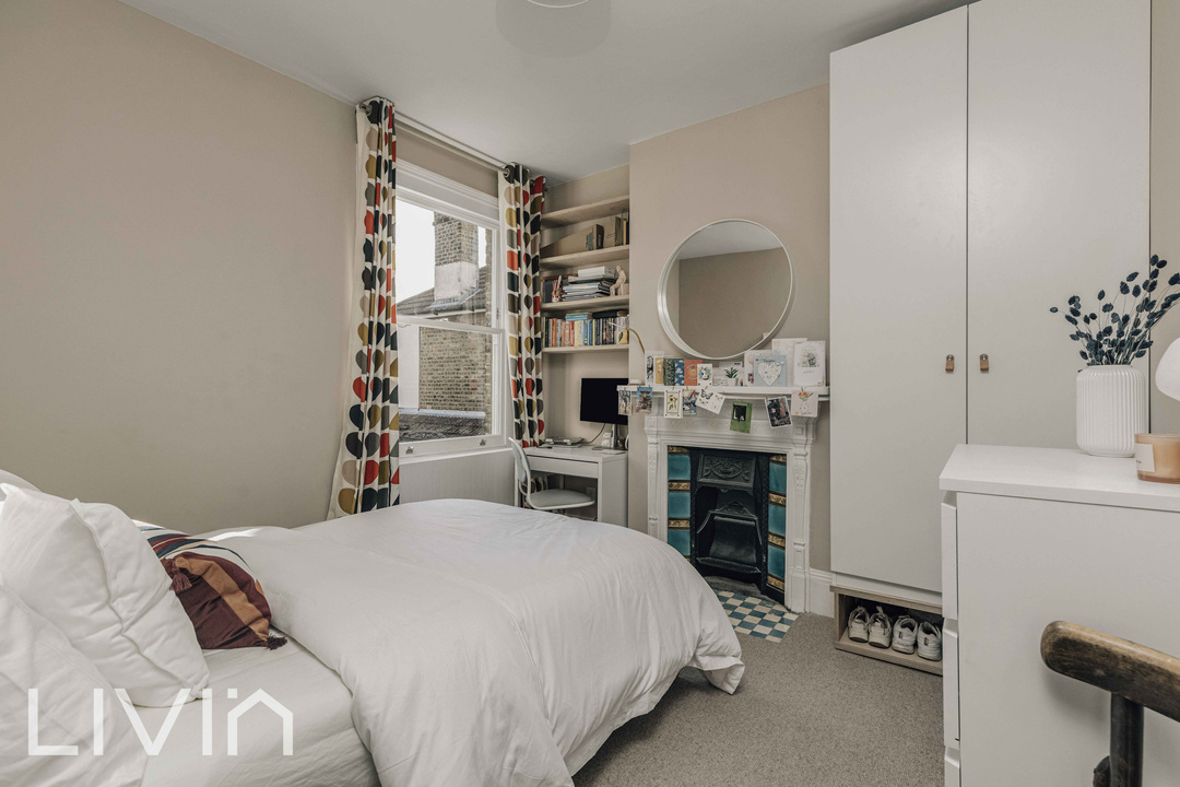 3 bed terraced house for sale in Edith Road, London 9