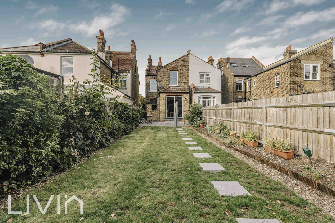 3 bed terraced house for sale in Edith Road, London  - Property Image 2