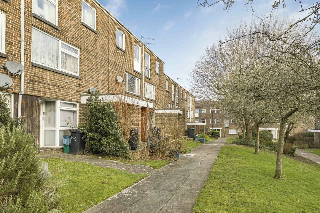 3 bed maisonette for sale in Pixton Way, Croydon 5
