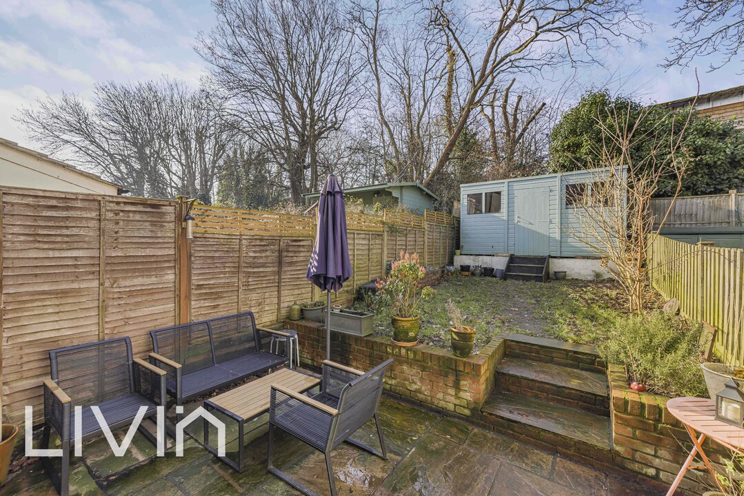 3 bed end of terrace house for sale in Tanfield Road, Croydon 14