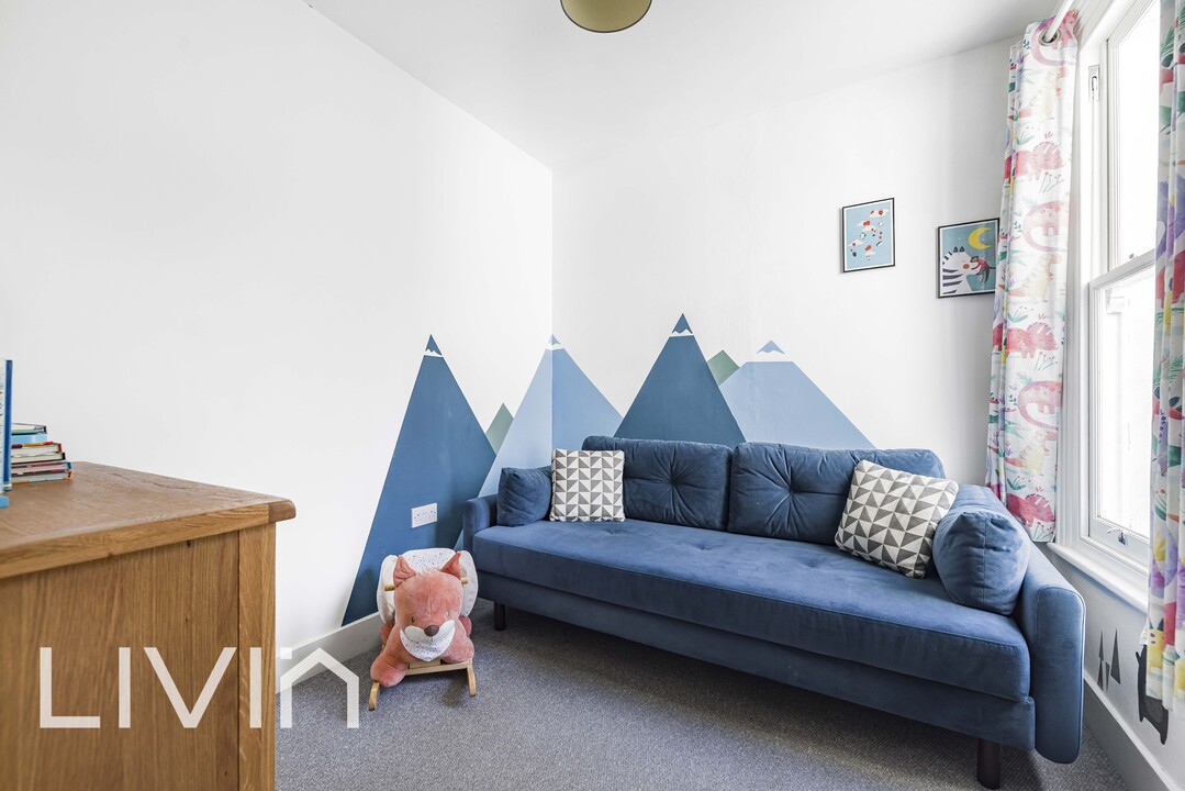 3 bed end of terrace house for sale in Tanfield Road, Croydon 10