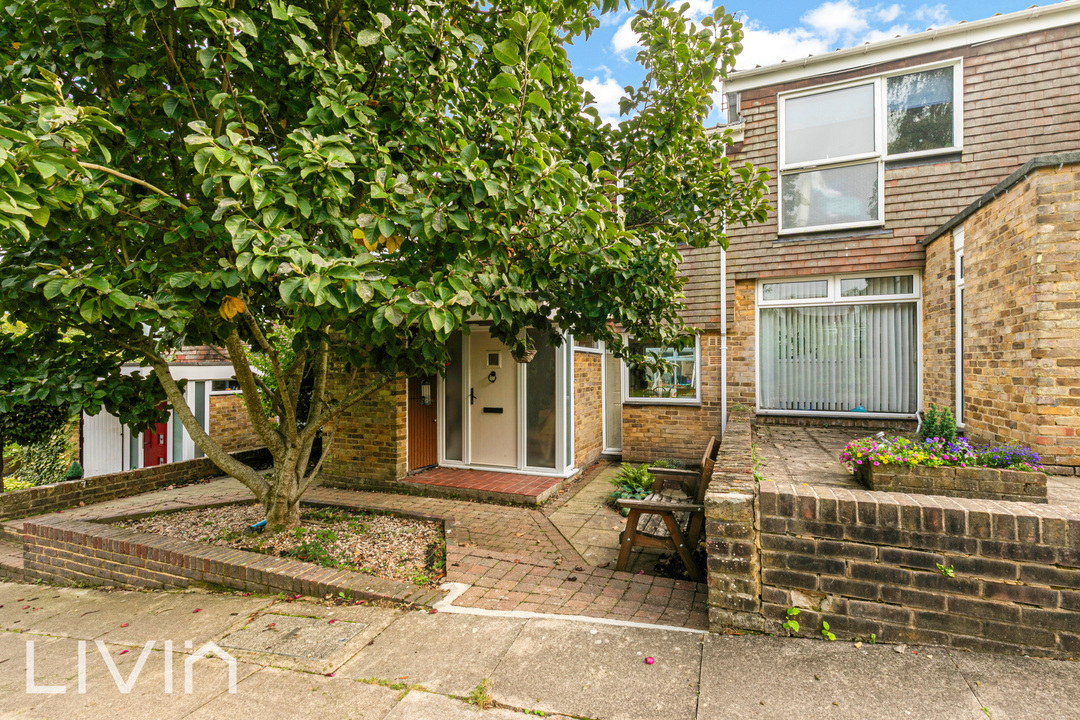 4 bed terraced house for sale in Court Wood Lane, Croydon 2