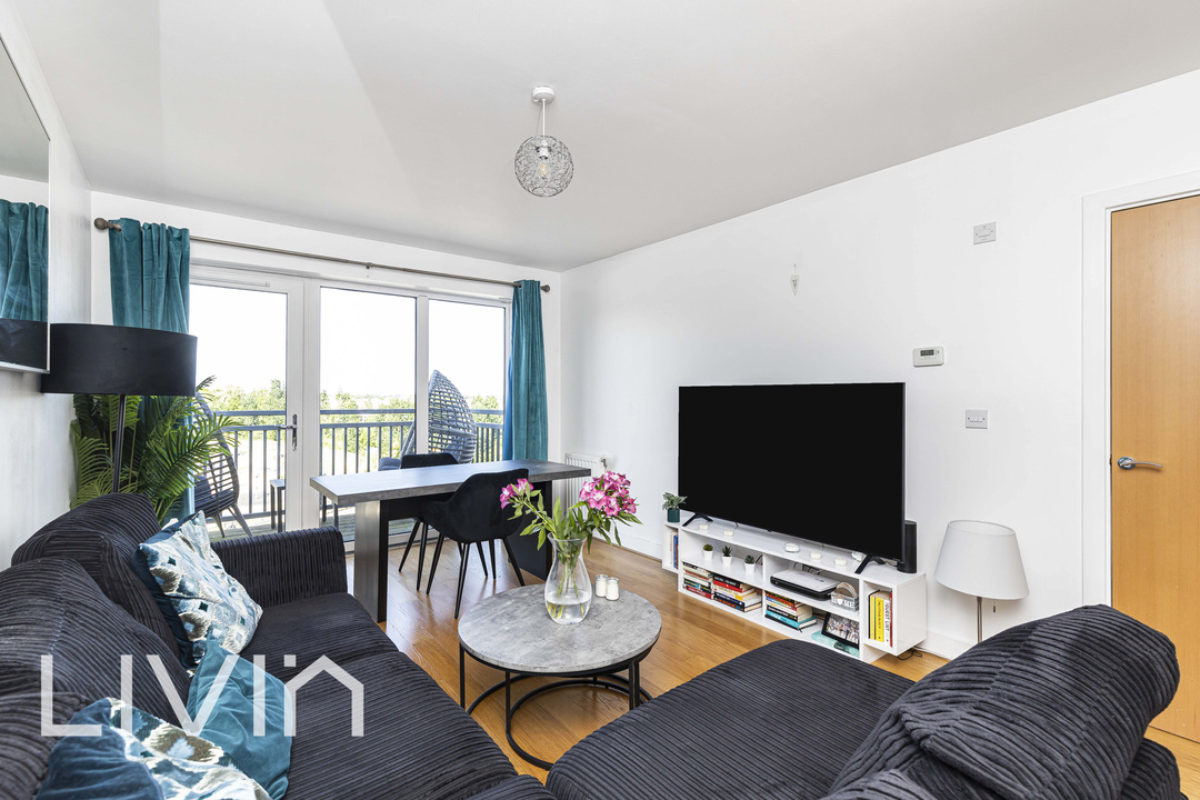2 bed apartment for sale in Watson Place, South Norwood  - Property Image 6