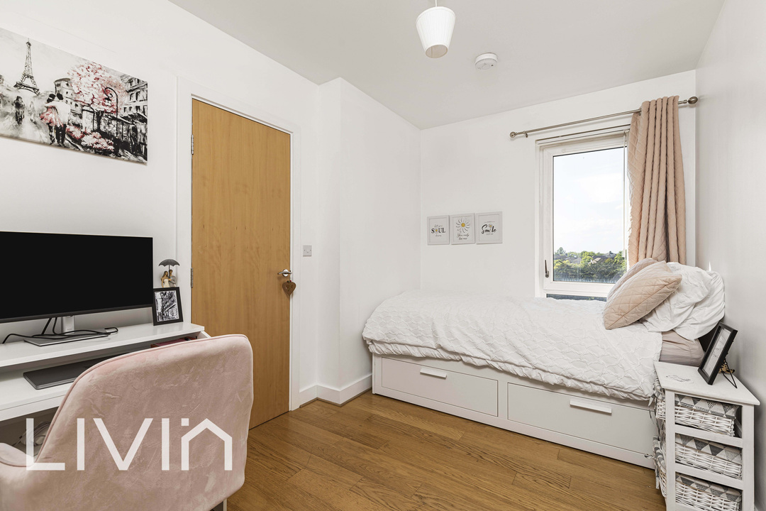 2 bed apartment for sale in Watson Place, South Norwood  - Property Image 5