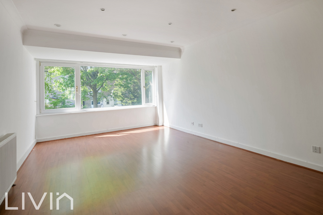 4 bed town house to rent in Wavell Court, Croydon 7