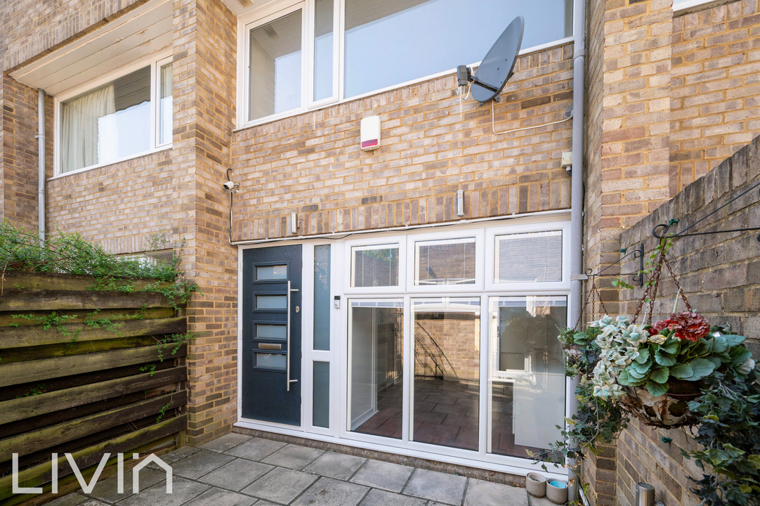 4 bed town house to rent in Wavell Court, Croydon, CR0