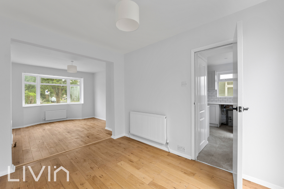 3 bed semi-detached house for sale in Violet Lane, Croydon  - Property Image 5