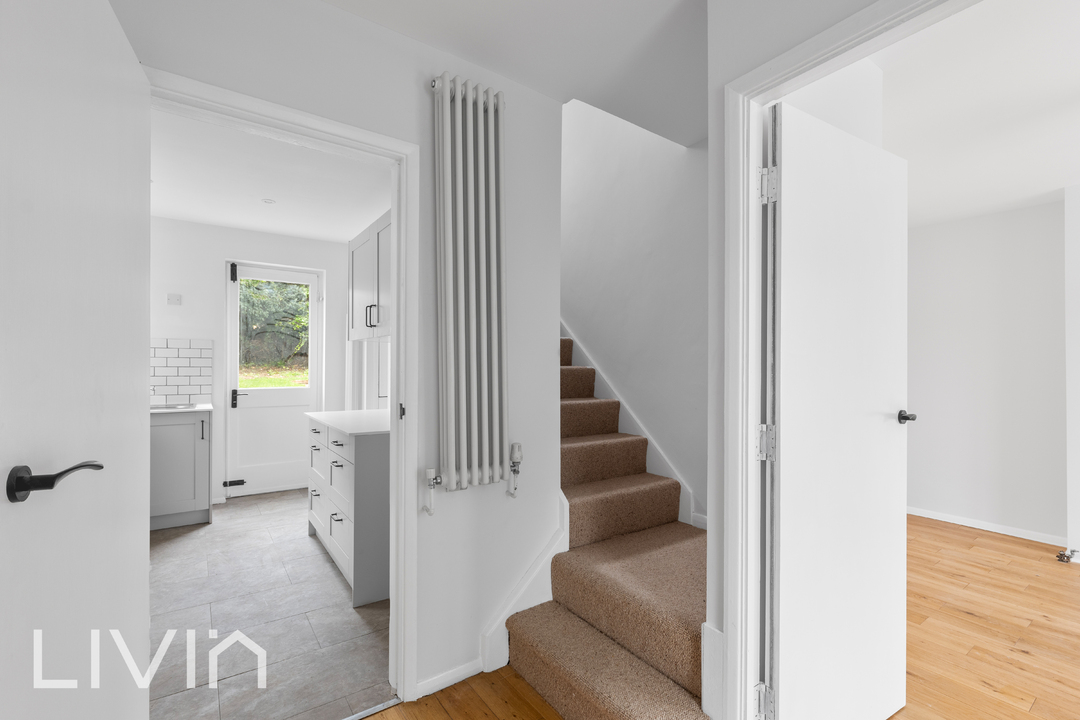 3 bed semi-detached house for sale in Violet Lane, Croydon  - Property Image 11