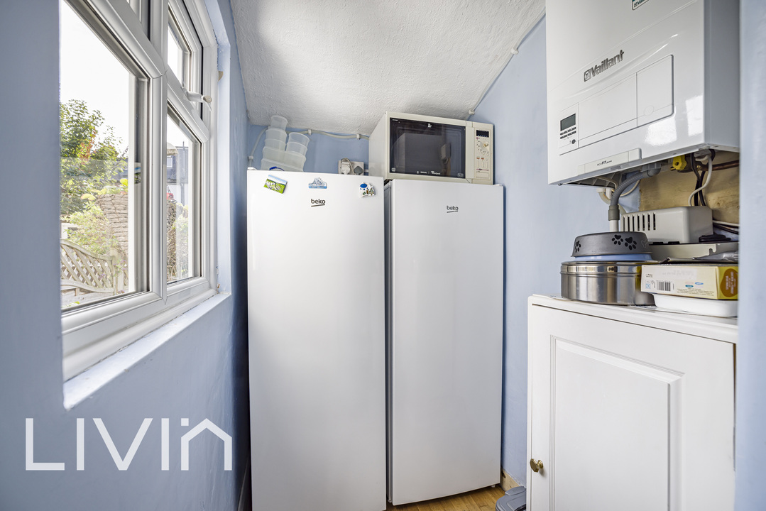 3 bed terraced house for sale in Sundridge Road, Croydon 6