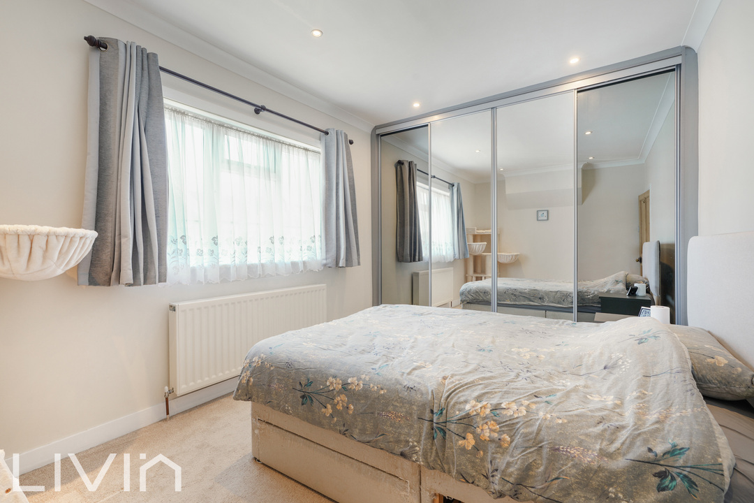 2 bed end of terrace house for sale in Northway Road, Croydon 9