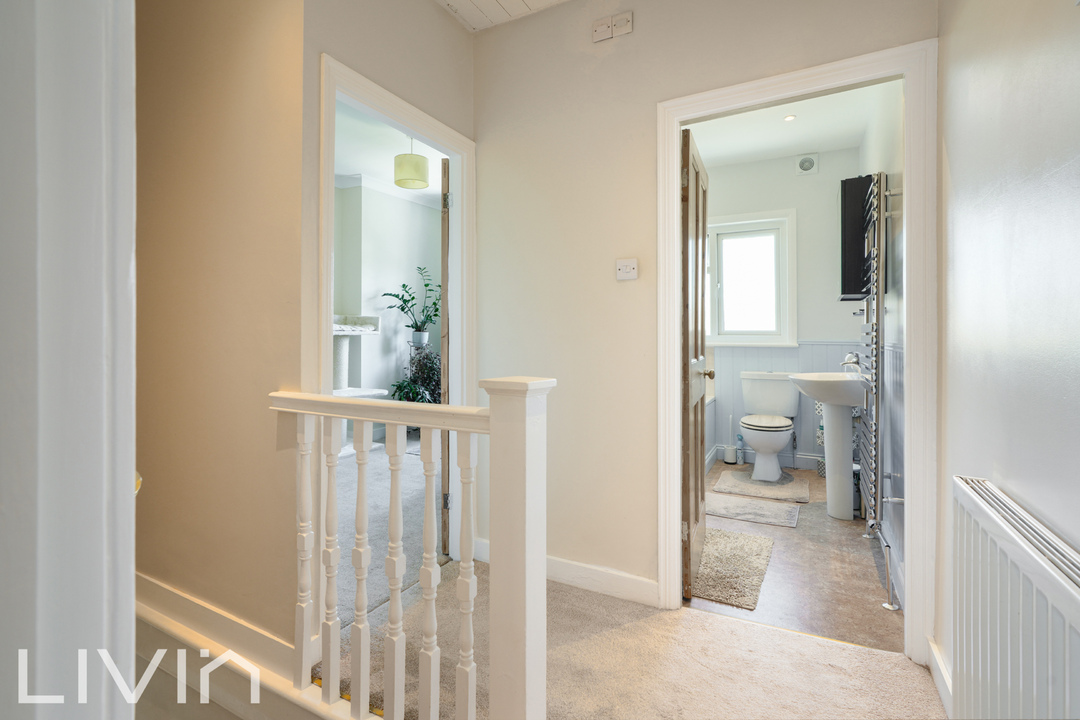 2 bed end of terrace house for sale in Northway Road, Croydon 13