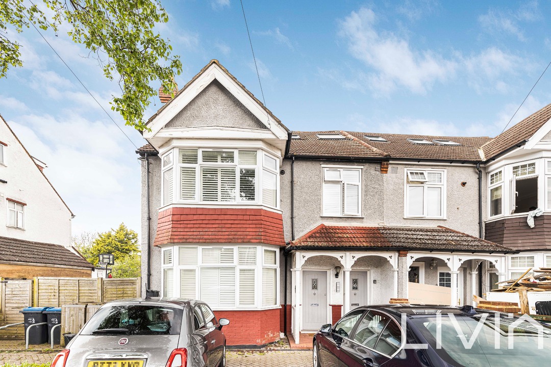 1 bed apartment for sale in Addiscombe Road, Croydon 14