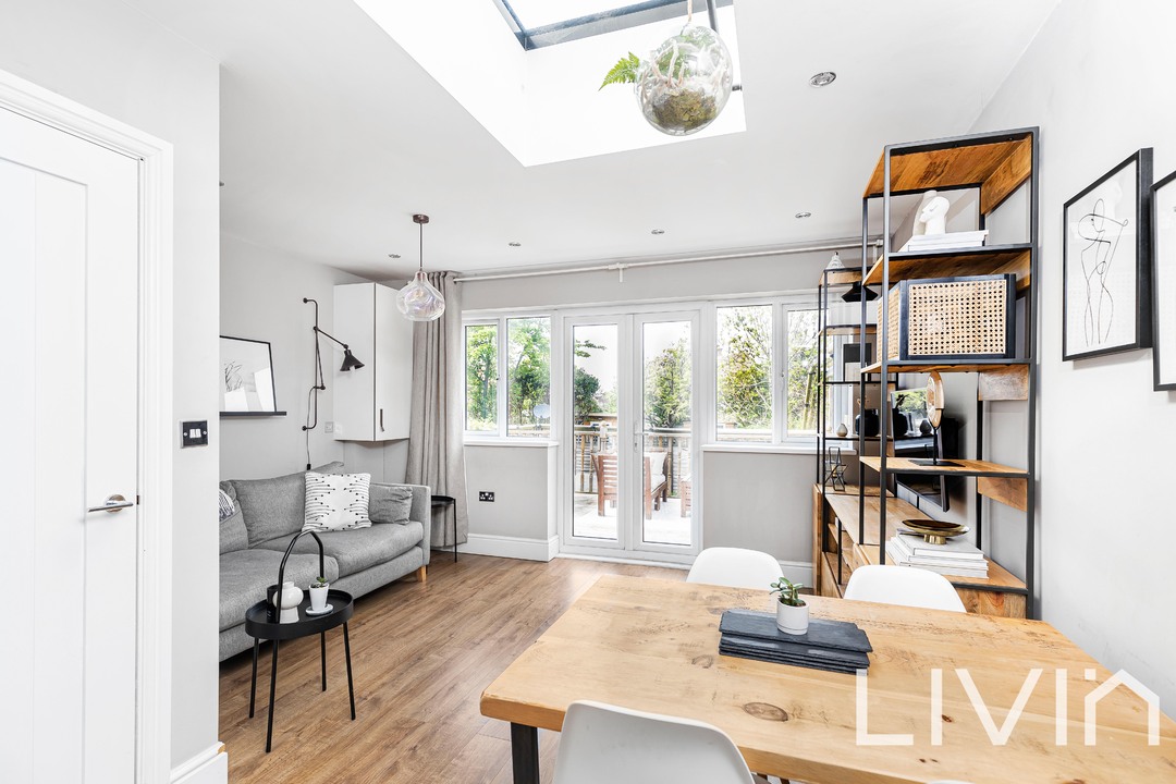 1 bed apartment for sale in Addiscombe Road, Croydon 7