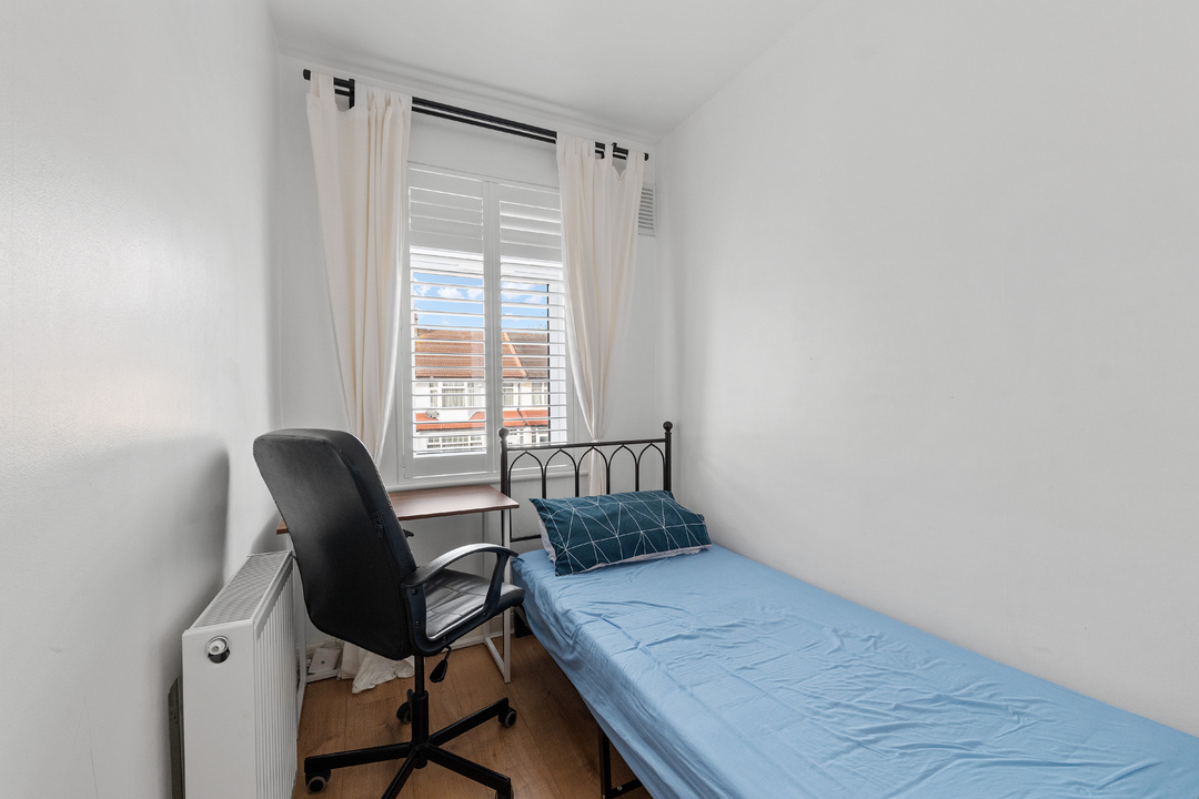 2 bed apartment to rent in Brampton Road, Croydon  - Property Image 12