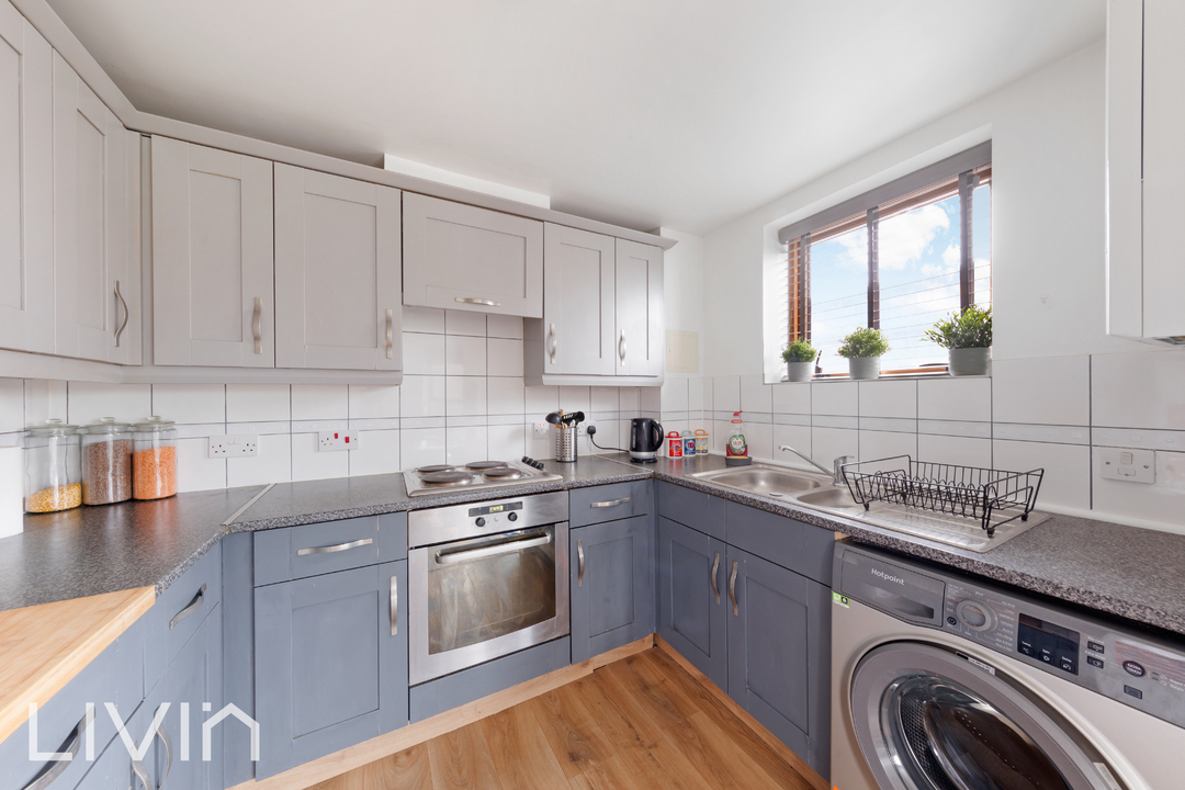 2 bed apartment to rent in Callender Court, Croydon 3