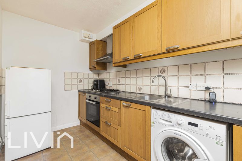 2 bed apartment for sale in Princess Road, Croydon  - Property Image 9