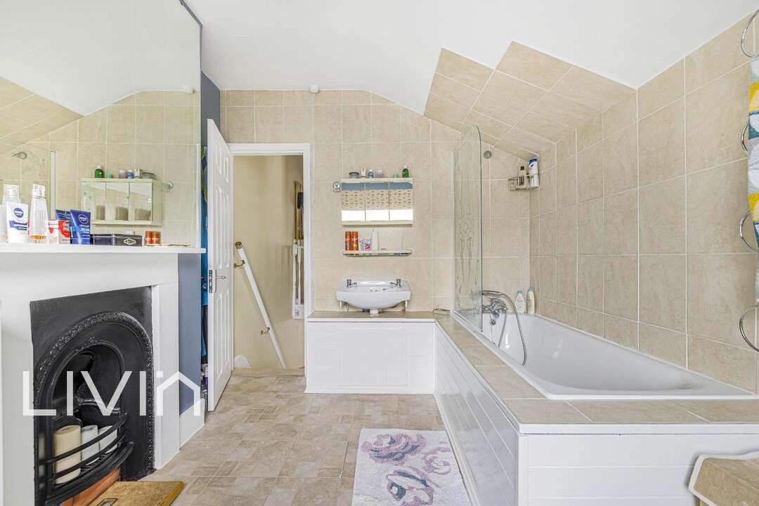 2 bed semi-detached house for sale in Sylverdale Road, Croydon 16