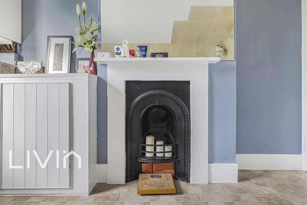 2 bed semi-detached house for sale in Sylverdale Road, Croydon 14