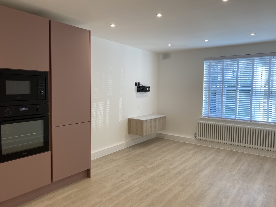 2 bed apartment to rent in Maplecourt, Croydon  - Property Image 2
