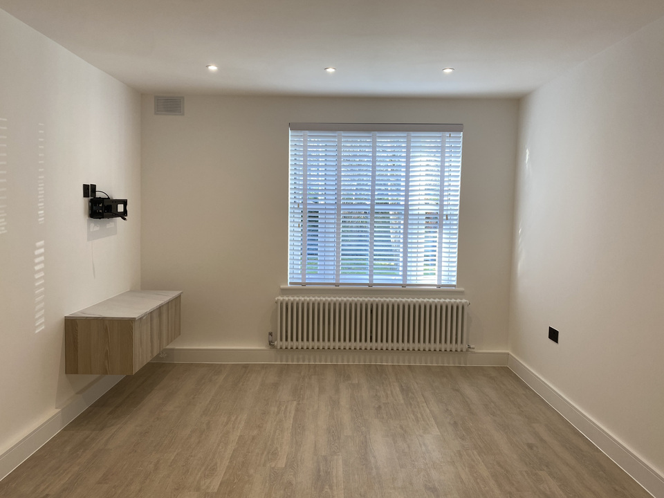 2 bed apartment to rent in Maplecourt, Croydon  - Property Image 3