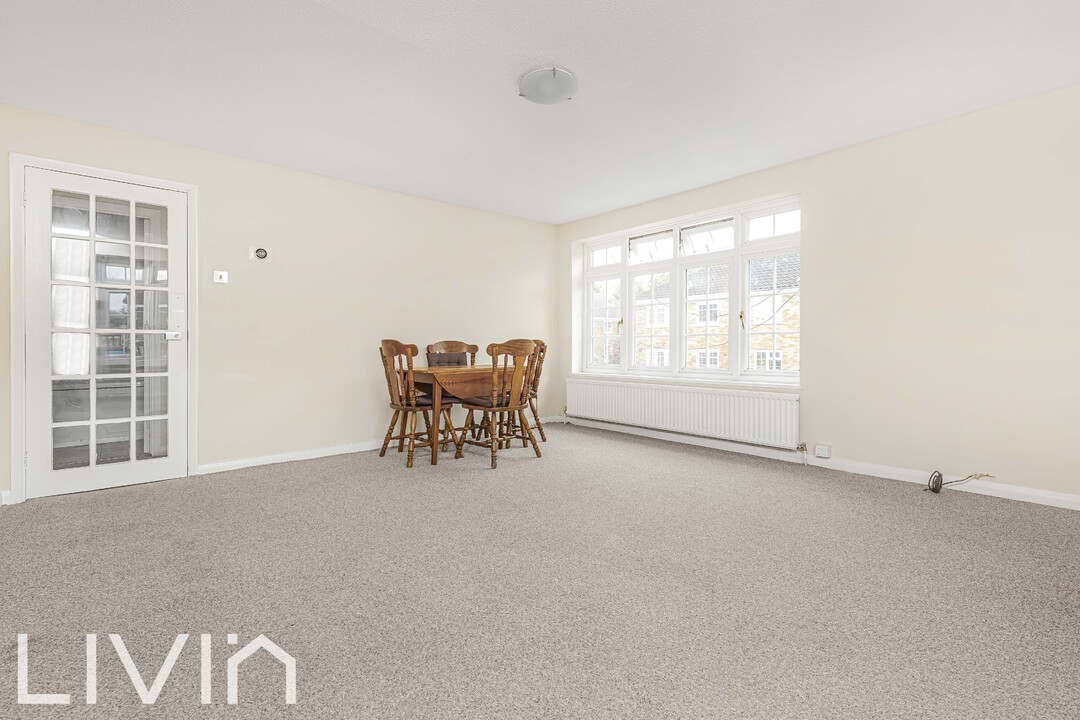 2 bed apartment to rent in Edith Court, Croydon  - Property Image 2