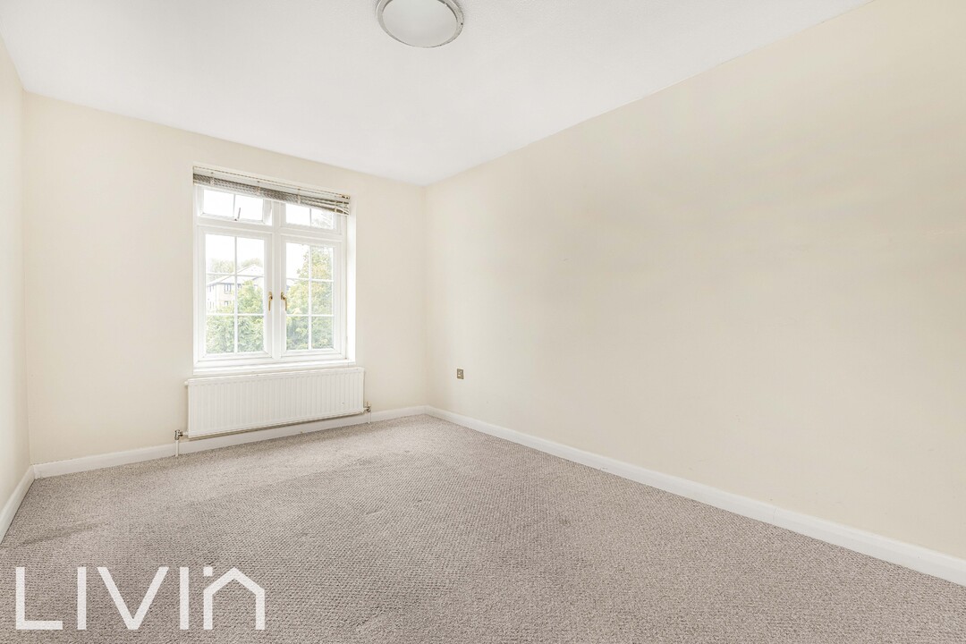 2 bed apartment to rent in Edith Court, Croydon 3