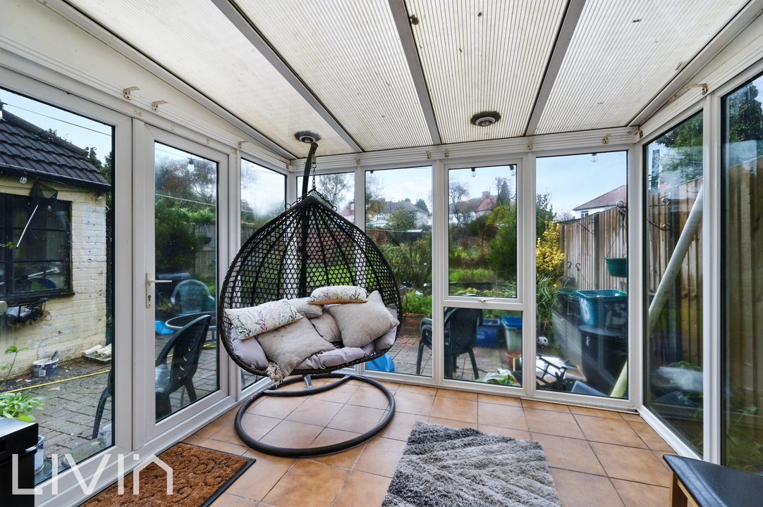 3 bed semi-detached house to rent in Selsdon Park Road, South Croydon  - Property Image 3