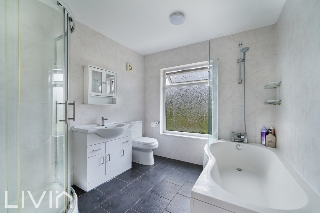 3 bed semi-detached house to rent in Selsdon Park Road, South Croydon 10