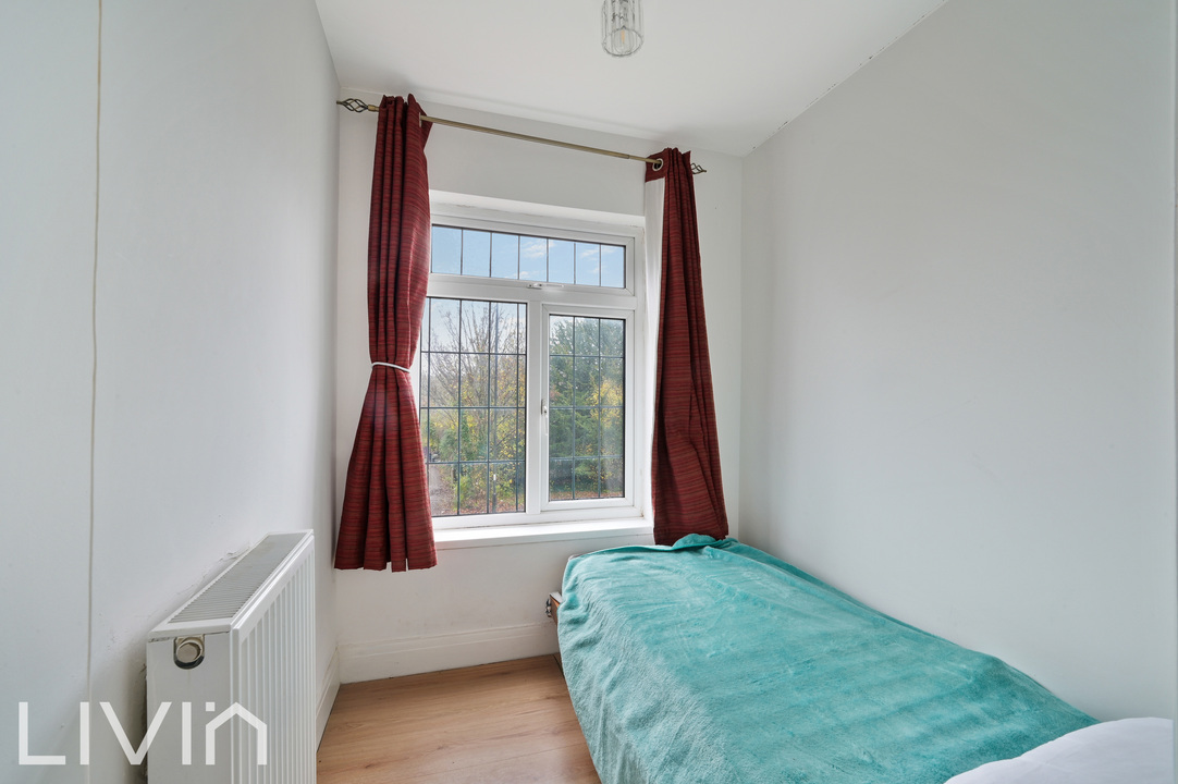 3 bed semi-detached house to rent in Selsdon Park Road, South Croydon  - Property Image 10