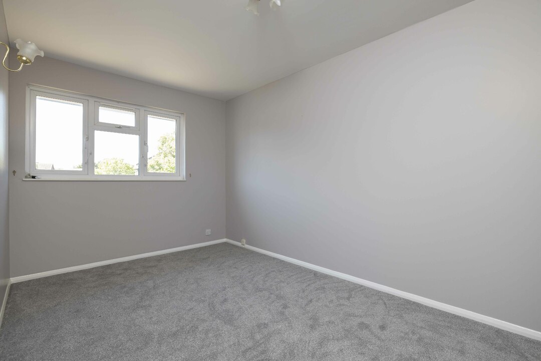 3 bed end of terrace house for sale in Goodhew Road, Croydon 8