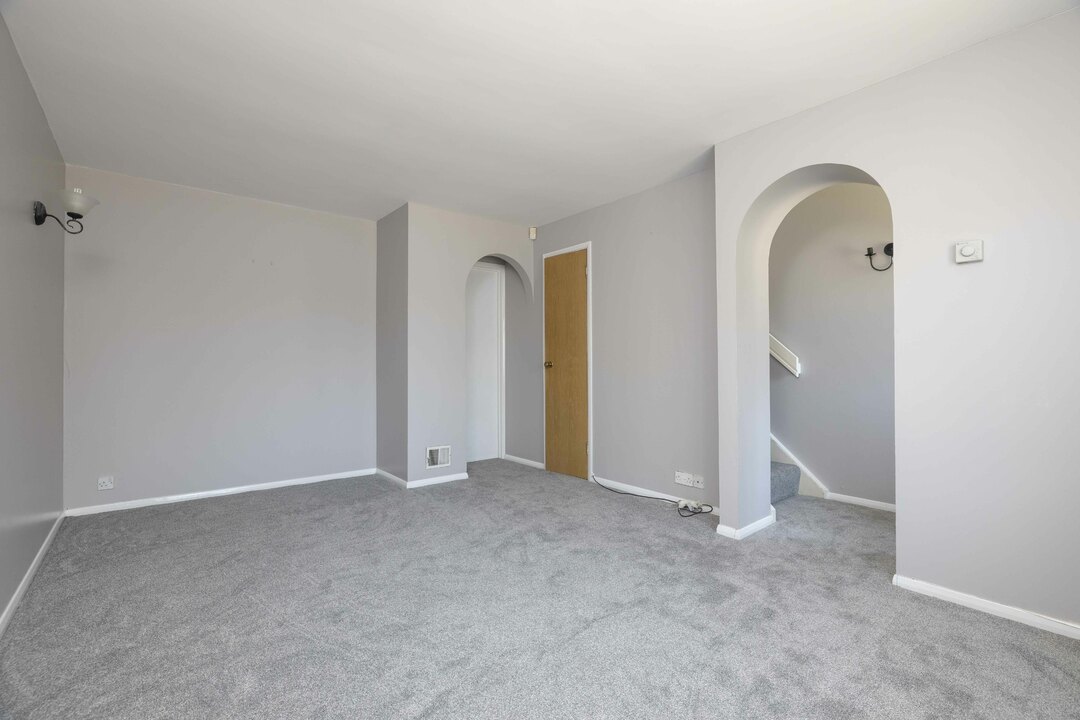 3 bed end of terrace house for sale in Goodhew Road, Croydon 1