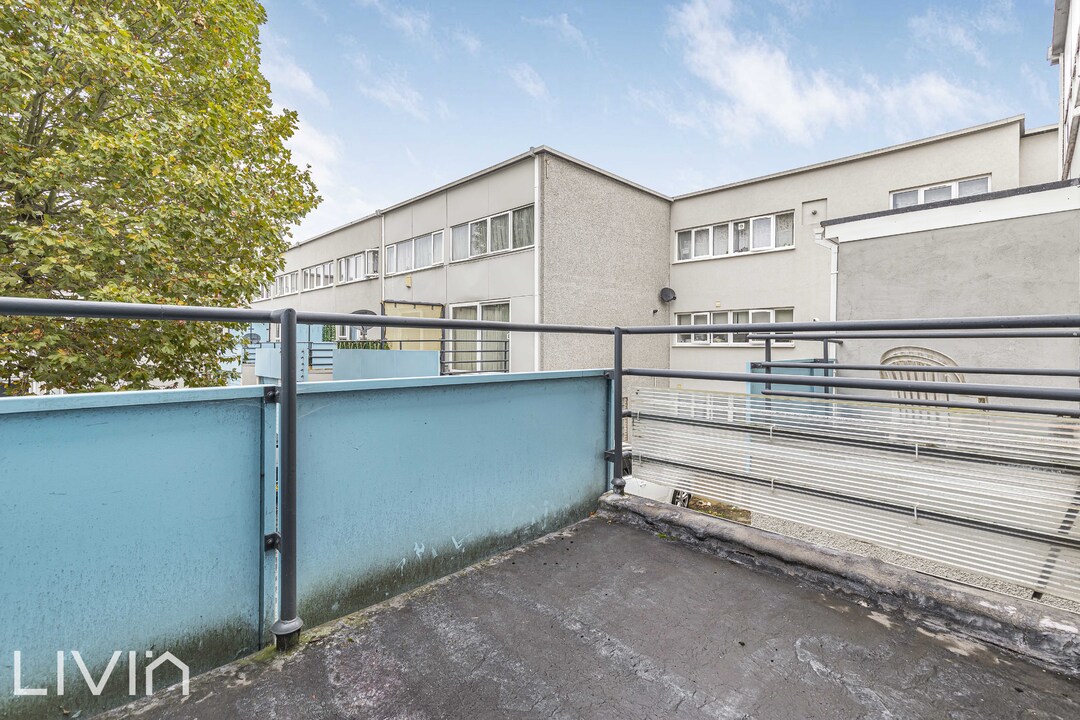 3 bed terraced house for sale in Shropshire Close, Mitcham  - Property Image 15