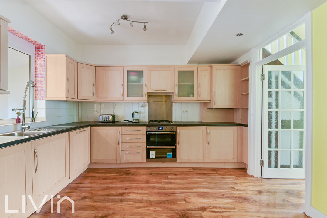 3 bed semi-detached house for sale in Westbourne Road, Croydon  - Property Image 6