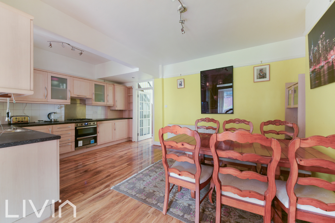 3 bed semi-detached house for sale in Westbourne Road, Croydon  - Property Image 5