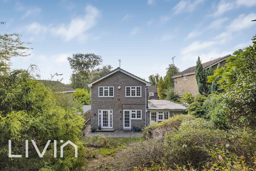 4 bed detached house for sale in Boundary Way, Croydon  - Property Image 8