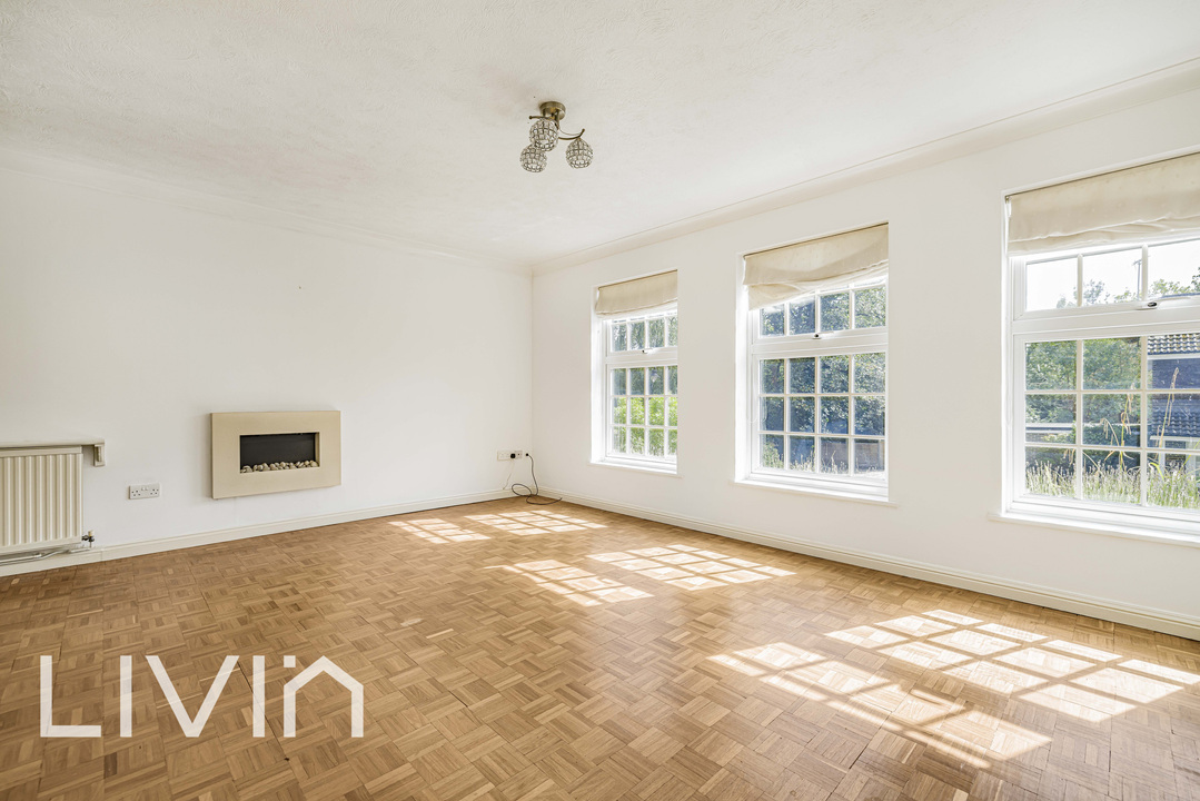 4 bed detached house for sale in Boundary Way, Croydon  - Property Image 6
