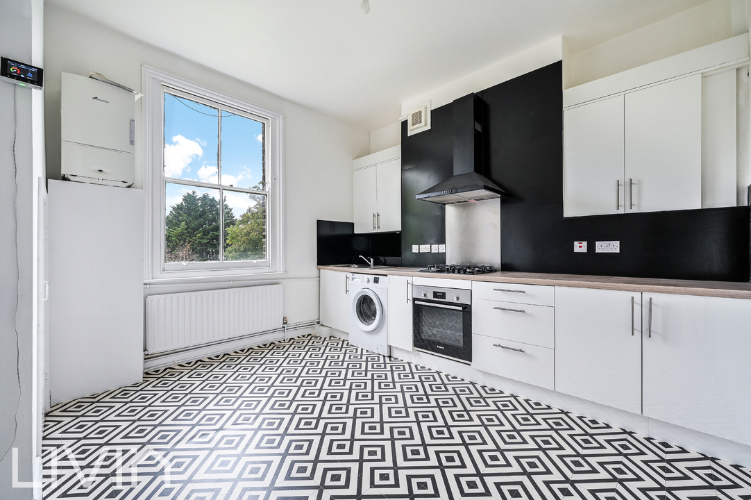 2 bed apartment to rent in Lorn Road, London  - Property Image 1