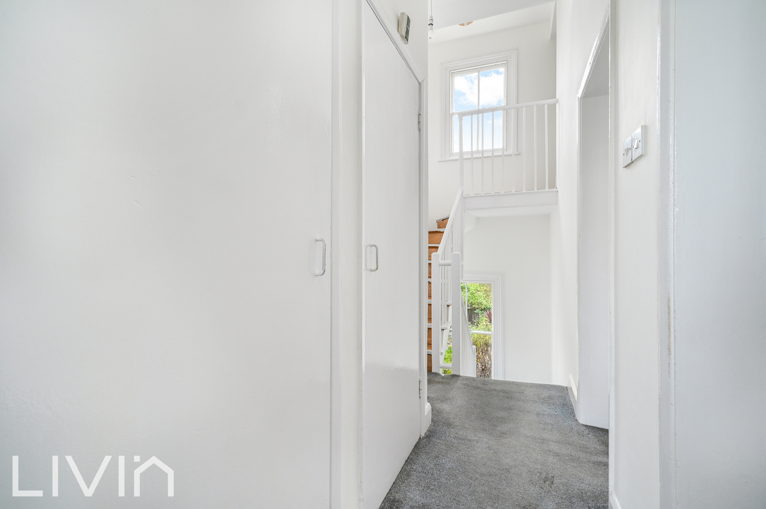 2 bed apartment to rent in Lorn Road, London  - Property Image 4