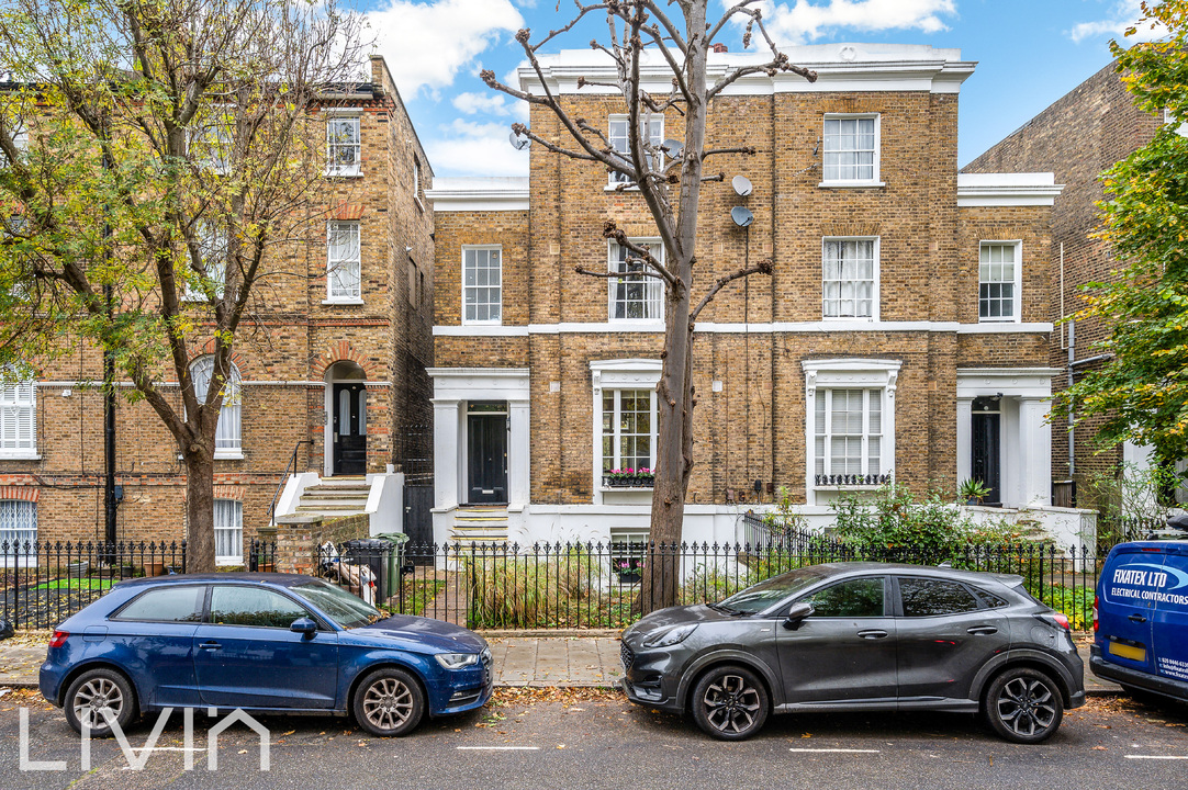 2 bed apartment to rent in Lorn Road, London  - Property Image 9