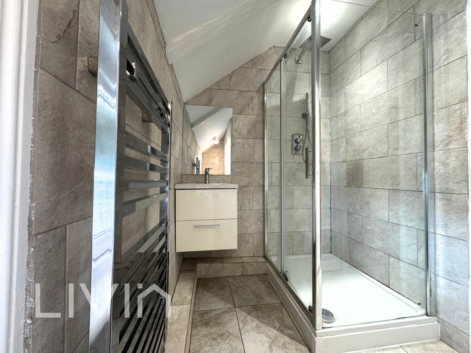 1 bed studio flat to rent in Warham Road, South Croydon  - Property Image 7