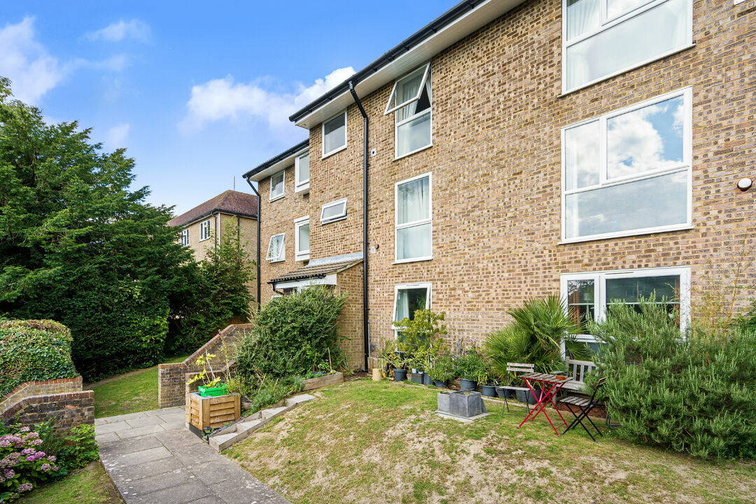 1 bed apartment for sale in Wettern Close, South Croydon  - Property Image 11