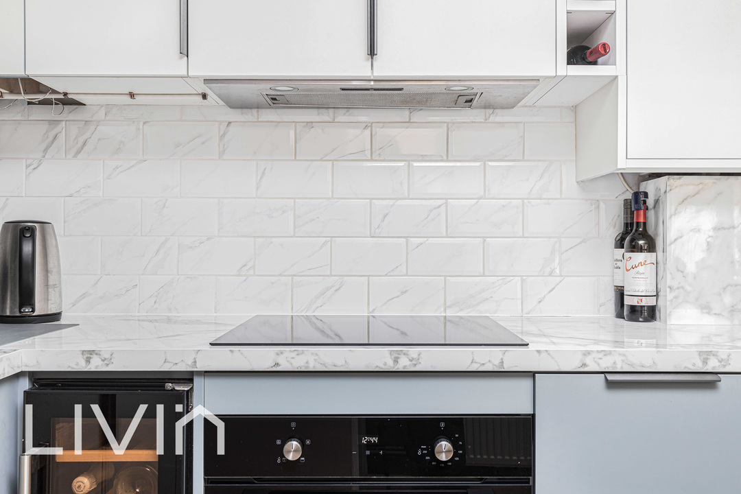 2 bed maisonette for sale in St. Mary's Road, London 11