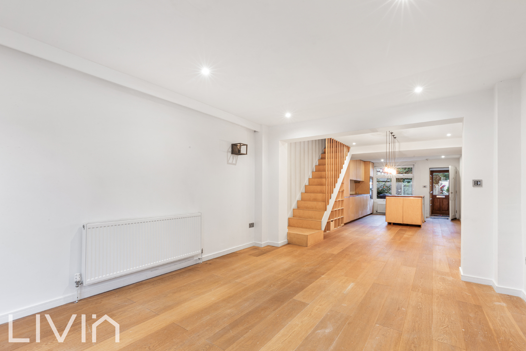 2 bed end of terrace house to rent in Addington Road, Croydon  - Property Image 3