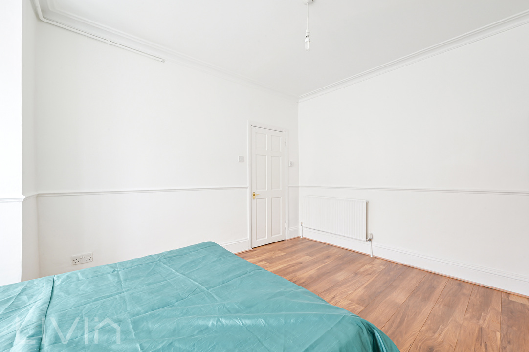 2 bed maisonette for sale in Kettering Street, London 5