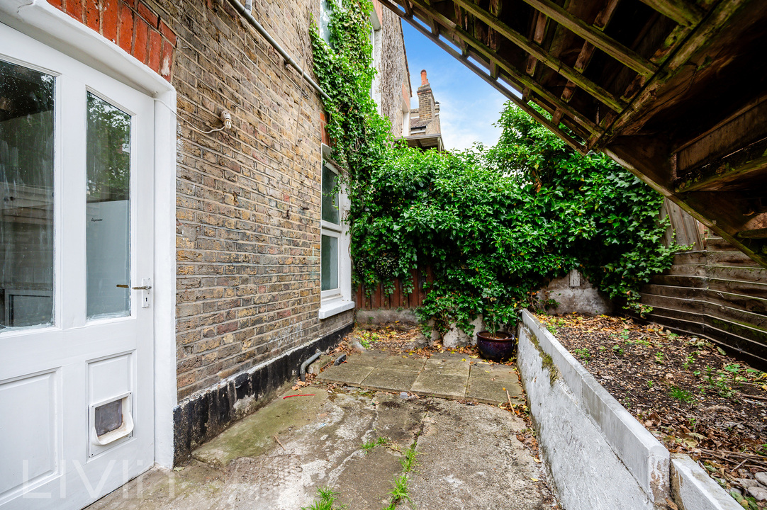 2 bed maisonette for sale in Kettering Street, London  - Property Image 3