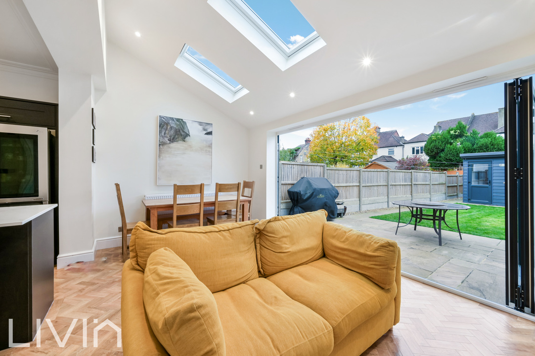 5 bed house for sale in Compton Road, Croydon  - Property Image 6