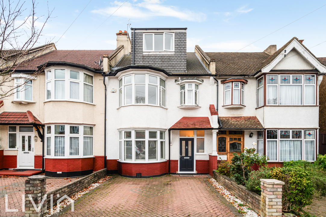 5 bed house for sale in Compton Road, Croydon - Property Image 1
